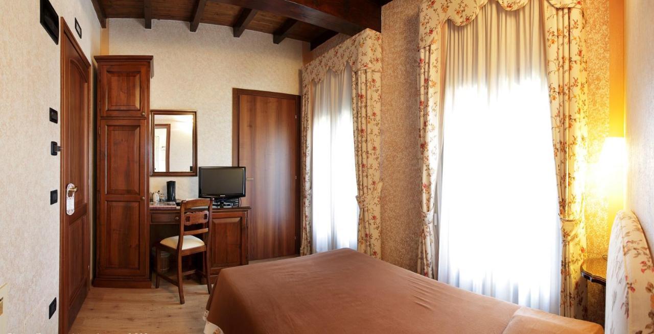 Agriturismo Delizia D'Este Francolino Buitenkant foto
